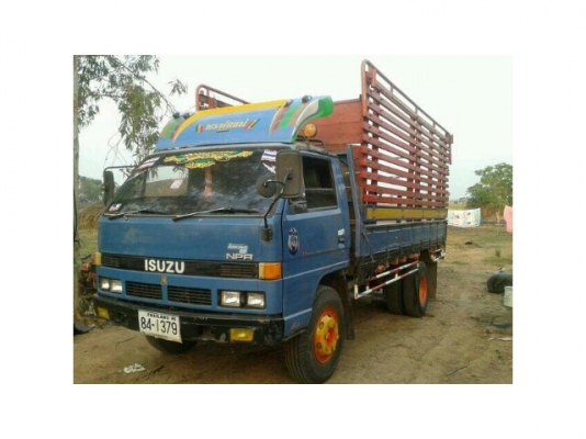 ขายISUZU NPR 115แรง เครื่องดี แชสซีสวย ยาว4.30เมตร เอกสารพร้อมโอน