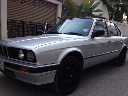 ขาย BMW รุ่น 318i ปี 1992 ขาย BMW รุ่น 318i ปี 1992