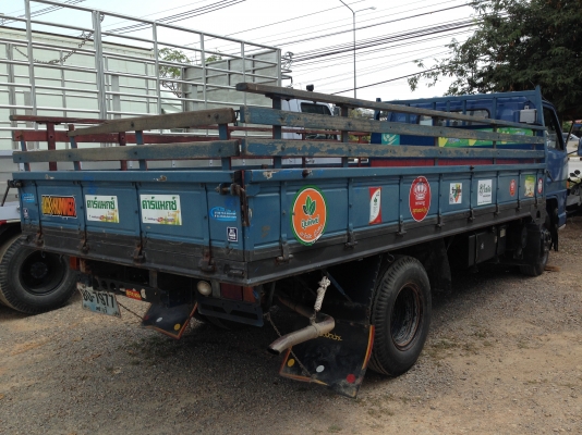 ISUZU  NPR 115  ปี 2536 รถห้าง ยาว 4.30 ม. เกียร์สั้น