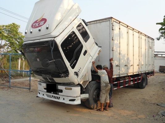 ขายรถ 6 ล้อISUZU DECA  ตู้10บาน