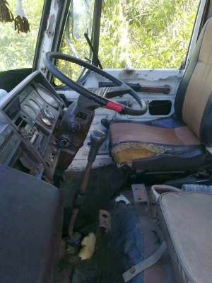 รถฮีโน่ 10 ล้อ F17 บรรทุกน้ำมัน 167 แรงม้า. สนใจติดต่อ 081 - 6079515 รถฮีโน่ 10 ล้อ F17 บรรทุกน้ำมัน 167 แรงม้า. สนใจติดต่อ 081 - 6079515