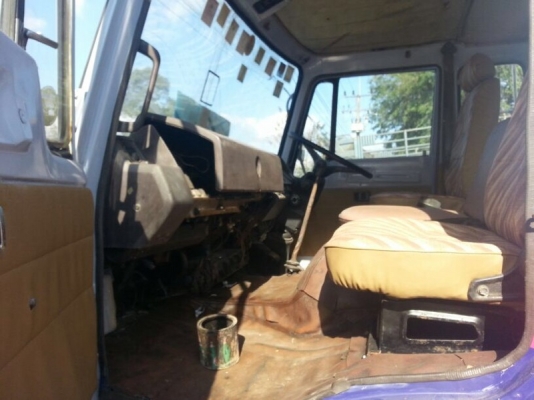 รถฮีโน่ 10 ล้อ F17 บรรทุกน้ำมัน 167 แรงม้า. สนใจติดต่อ 081 - 6079515 รถฮีโน่ 10 ล้อ F17 บรรทุกน้ำมัน 167 แรงม้า. สนใจติดต่อ 081 - 6079515