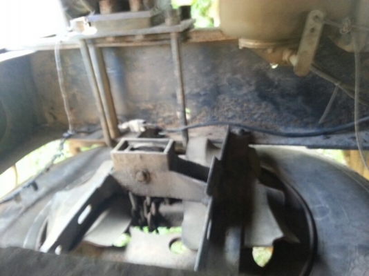 รถฮีโน่ 10 ล้อ F17 บรรทุกน้ำมัน 167 แรงม้า. สนใจติดต่อ 081 - 6079515 รถฮีโน่ 10 ล้อ F17 บรรทุกน้ำมัน 167 แรงม้า. สนใจติดต่อ 081 - 6079515