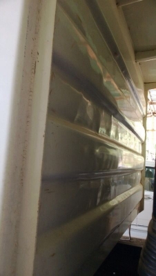 รถอีซูซุ 6 ล้อดั้ม FRR  210 แรงม้า. ปี 53   สนใจติดต่อ 081 - 6079515