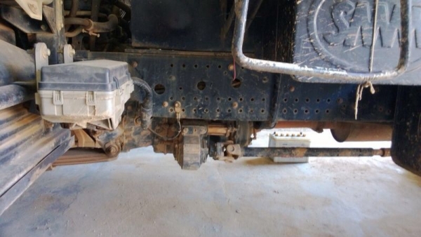 รถอีซูซุ 6 ล้อดั้ม FRR  210 แรงม้า. ปี 53   สนใจติดต่อ 081 - 6079515