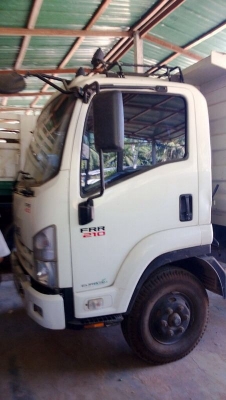 รถอีซูซุ 6 ล้อดั้ม FRR  210 แรงม้า. ปี 53   สนใจติดต่อ 081 - 6079515