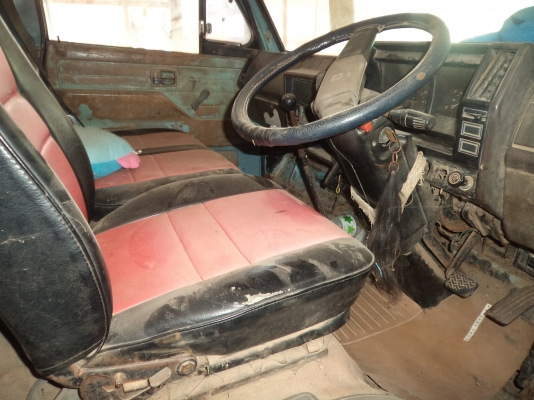 ขาย235000บาท รถอีซูซุ6ล้อ110แรง เครื่องดี คัซซีสวย เอกสารพร้อมโอน