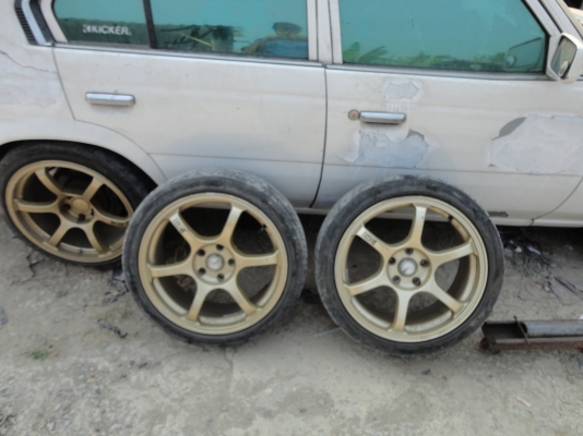 ขายแม๊กขอบ 18 หน้า8นิ้วหลัง10นิ้ว ราคา9500บาท