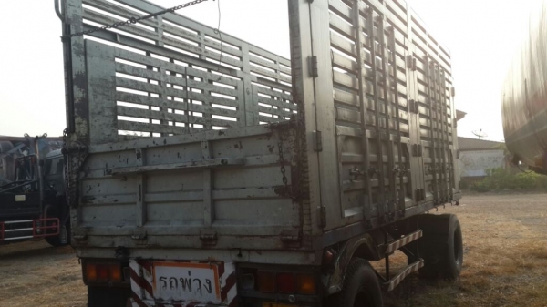 ต้องการขายหางพ่วงคอกไม่ดั้ม ต้องการขายหางพ่วงคอกไม่ดั้ม