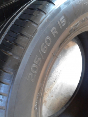 205/60R15 MICHELIN ENERGY XM2 มี ชุด 4 เส้น ใส่กะบะได้  TEL.081-427-3941
