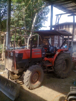 ขายรถไถ คูโบต้า 45 Di ถูก  ต่อรองมาเลยครับ ขายได้ขายเลย
