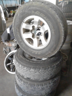 ขายแม๊ก 6 รู พร้อมยางเท่ห์ๆ DUNLOP GRANDTREK AT3 ชุด 4 ล้อ TEL.081-427-3941 ขายแม๊ก 6 รู พร้อมยางเท่ห์ๆ DUNLOP GRANDTREK AT3 ชุด 4 ล้อ TEL.081-427-3941