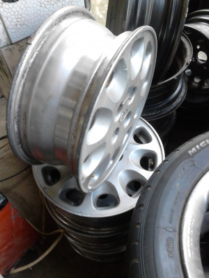 ขายแม๊กTOYOTA  ขอบ 14 ขนาด 4 รู   5 1/2 JJ  TEL.081-427-3941