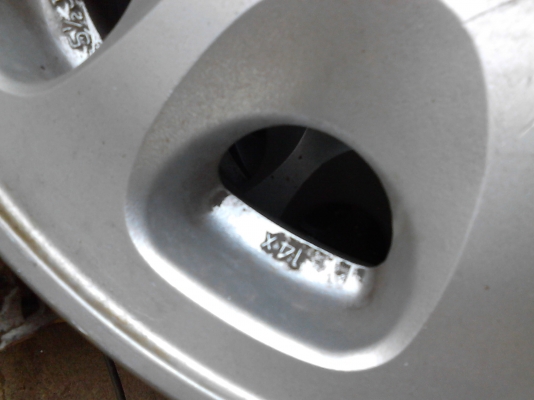 ขายแม๊กTOYOTA ขอบ 14 ขนาด 4 รู 5 1/2 JJ TEL.081-427-3941 ขายแม๊กTOYOTA ขอบ 14 ขนาด 4 รู 5 1/2 JJ TEL.081-427-3941