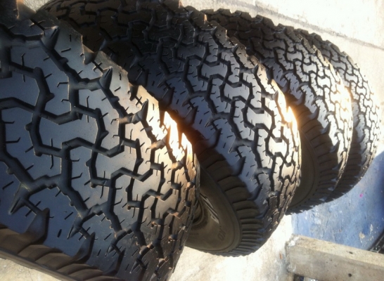 ขายยาง BF Goodrich All-terrain Ko 30 9.5 R15 ขายยาง BF Goodrich All-terrain Ko 30 9.5 R15