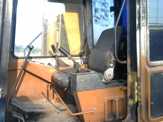 ขายรถแมกโคCAT E120พร้อมทำงานแอร์เย็น. เครื่องปั้มดีแรงไวทำงานเร็ว ขายรถแมกโคCAT E120พร้อมทำงานแอร์เย็น. เครื่องปั้มดีแรงไวทำงานเร็ว