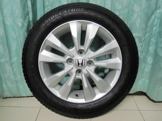 ขายล้อแม็กป้ายแดง Honda City ขอบ 15 พร้อมยาง Bridgestone