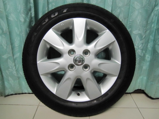 ขายล้อแม็กพร้อมยางป้ายแดง NISSAN MARCH ขอบ 15