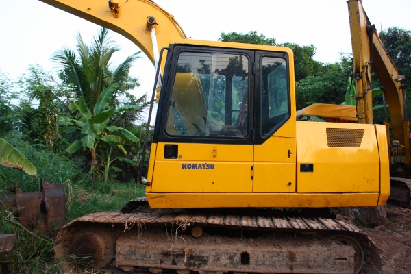 ขาย komatsu pc120-5 ราคา 800,000 ขาย komatsu pc120-5 ราคา 800,000