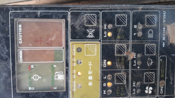 ขาย komatsu pc120-5 ราคา 800,000 ขาย komatsu pc120-5 ราคา 800,000