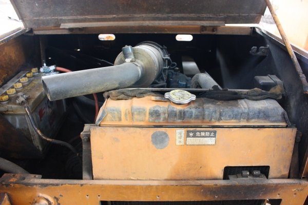 ขาย รถบด 4 ตัน  KOMATSU รุ่น JV40 CW ราคา 150,000