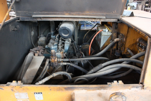 ขาย รถบด 4 ตัน  KOMATSU รุ่น JV40 CW ราคา 150,000