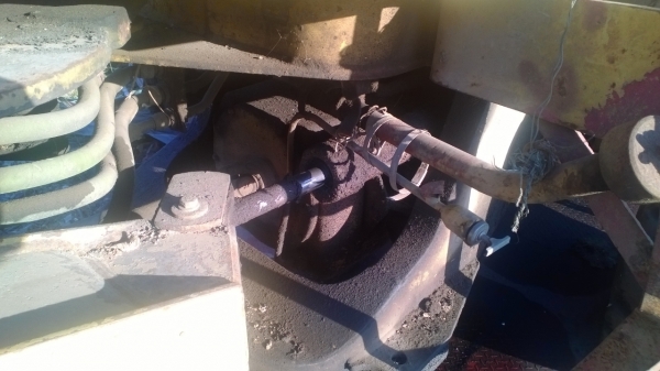 มี3คัน..ขายเหมาหรือแยก..CAT916และ910F รถตักล้อยาง รถใช้งานได้ทุกคัน เดิมๆสีเดิม รถโรงเลื่อย...