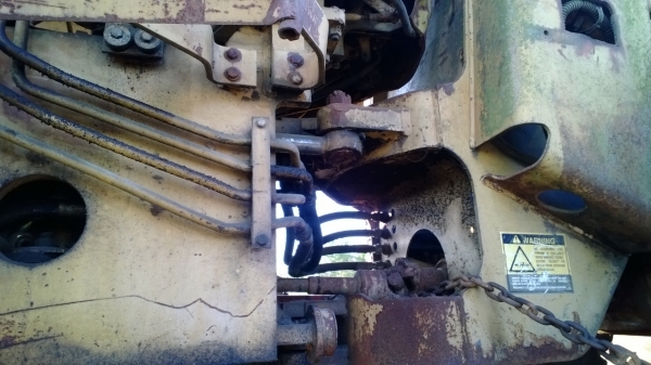 มี3คัน..ขายเหมาหรือแยก..CAT916และ910F รถตักล้อยาง รถใช้งานได้ทุกคัน เดิมๆสีเดิม รถโรงเลื่อย...