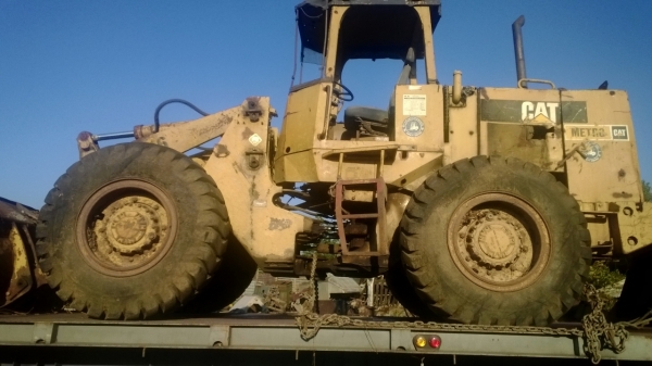 มี3คัน..ขายเหมาหรือแยก..CAT916และ910F รถตักล้อยาง รถใช้งานได้ทุกคัน เดิมๆสีเดิม รถโรงเลื่อย...