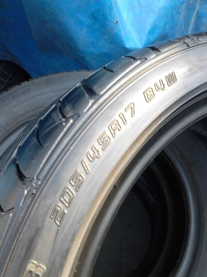 205/45R17 DUNLOP SP SPORT LM-703 มี 3 เส้น TEL.081-427-3941 205/45R17 DUNLOP SP SPORT LM-703 มี 3 เส้น TEL.081-427-3941