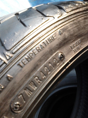 205/45R17 DUNLOP SP SPORT LM-703 มี 3 เส้น TEL.081-427-3941 205/45R17 DUNLOP SP SPORT LM-703 มี 3 เส้น TEL.081-427-3941