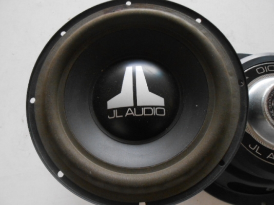 ลำโพง 8 นิ้ว JL  W 0 รุ่นนี้ผลิตในอเมกา