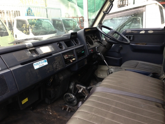 ขายหัวเก๋ง โตโยต้า ไดน่า สามใบปัด