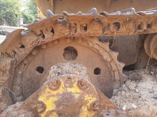 ขายรถแทรกเตอร์ CAT D5D เกียร์ตัด ฝาบางและฝาหนา มี2 คัน ตีนไก่ เล่มทะเบียน ราคาขายคู้ 800000 ต่อรอง