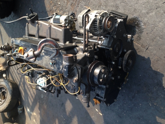 เครื่อง komatsu 4D94LE เครื่อง komatsu 4D94LE