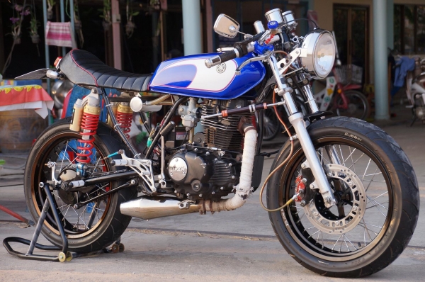 ขาย คาเฟ่ งาม งาม เครื่อง 250 CC เอกสารอินวอย ตัวโครงรถ เป็น โครง YAMAHA DT ทะเบียนเต็ม 2557 พร้อมโอน เอกสารครบ