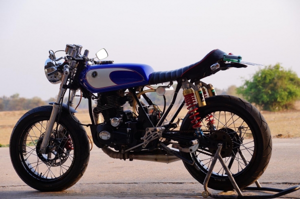 ขาย คาเฟ่ งาม งาม เครื่อง 250 CC เอกสารอินวอย ตัวโครงรถ เป็น โครง YAMAHA DT ทะเบียนเต็ม 2557 พร้อมโอน เอกสารครบ