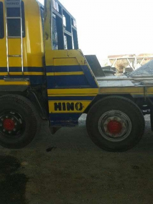 ขายรถเทเลอร์ 12 ล้อ 2 เพลา บรรทุกแบคโฺฮ HINO PROFIA  K13 ( 330 แรง ) รถสวยมากๆ รีบจองด่วน