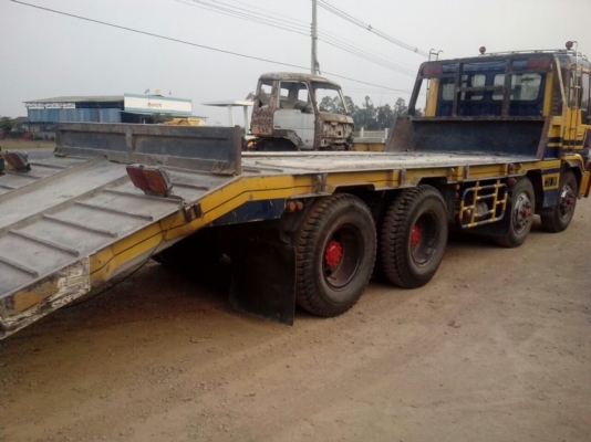 ขายรถเทเลอร์ 12 ล้อ 2 เพลา บรรทุกแบคโฺฮ HINO PROFIA  K13 ( 330 แรง ) รถสวยมากๆ รีบจองด่วน