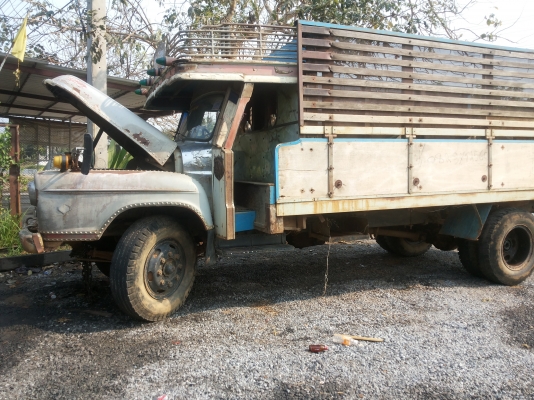 6 ล้อ hino เครื่อง EH700 เฟื้องท้าย ฟูโซ่ มีสโล คันซีสวย