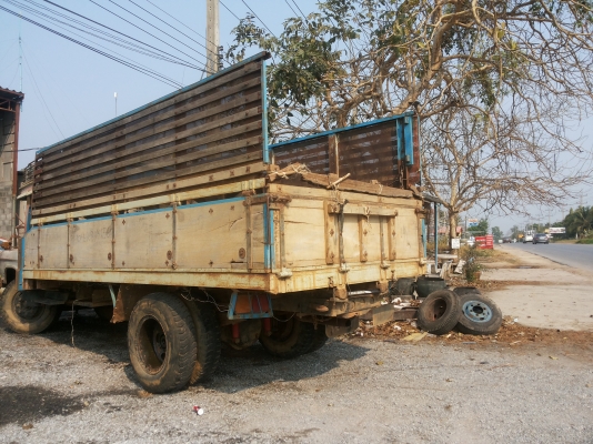 6 ล้อ hino เครื่อง EH700 เฟื้องท้าย ฟูโซ่ มีสโล คันซีสวย