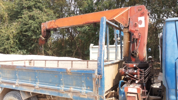 โตโยต้า ไดน่า 300 ติดเครน 3 ตัน