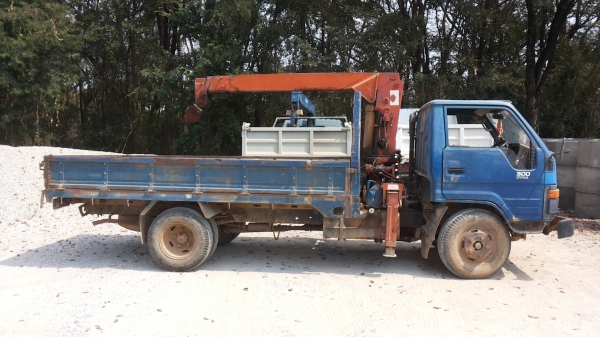 โตโยต้า ไดน่า 300 ติดเครน 3 ตัน