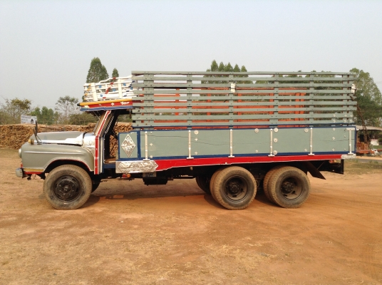 ขาย 10 ล้อหัวยาว 2 เพลาใหญ่ เครื่อง EH700 168 แรงม้า เกียร์ HO ช่วงล่าง UD สโลว์เกียร์กลาง คานหน้าใหญ่ เบรคลมดัน คัสซีสวยตลอดเส้น ทะเบียนพร้อมโอนครับ