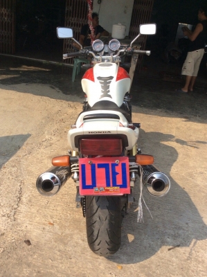 ธารนนทบุรี//ขาย honda cb1300 ปี2000 สวยเดิม ระบบไฟสมบูรณ์ ราคา125,000บาท อินวอยท์+ส.พ.ม สำเนา+พ.ร.บ