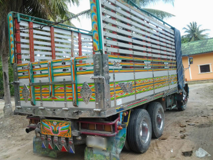 ขายรถบรรทุกสิบล้อIsuzu Rocky เครื่อง 175 แรง กระบะไม่ดัมพ์ มีแอร์ ปี 46 พร้อมใช้งาน ขายรถบรรทุกสิบล้อIsuzu Rocky เครื่อง 175 แรง กระบะไม่ดัมพ์ มีแอร์ ปี 46 พร้อมใช้งาน