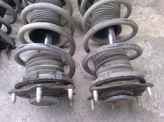 ขายโช๊ค Honda CRV+อะไหล่ เหมา 5000