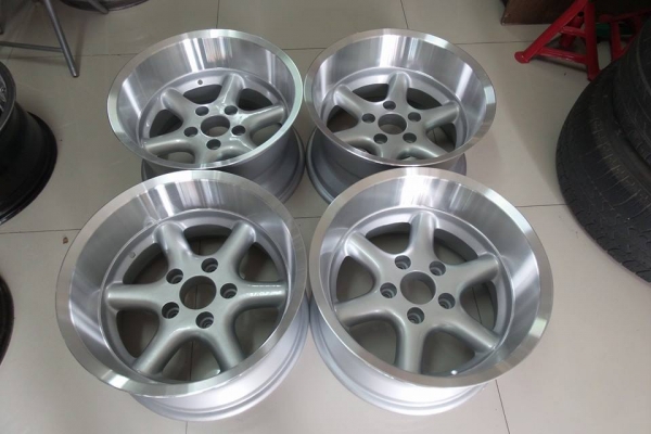Strong3 Technic USA. 5/114 15X8.5 ET-27 สีใหม่ ไร้ซ่อม กว้างๆลึกๆ 8900บาท