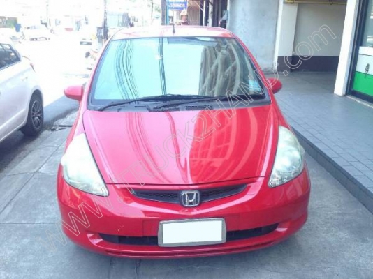 รถเก๋ง ยี่ห้อ HONDA รุ่น JAZZ รถเก๋ง ยี่ห้อ HONDA รุ่น JAZZ