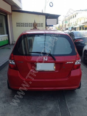 รถเก๋ง ยี่ห้อ HONDA รุ่น JAZZ รถเก๋ง ยี่ห้อ HONDA รุ่น JAZZ